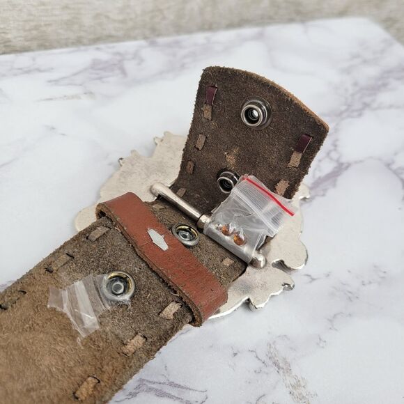 Enmon Vintage Brown Leather Belt with Silver Toned Oversized Horse Head Buckle - Picture 7 of 12
